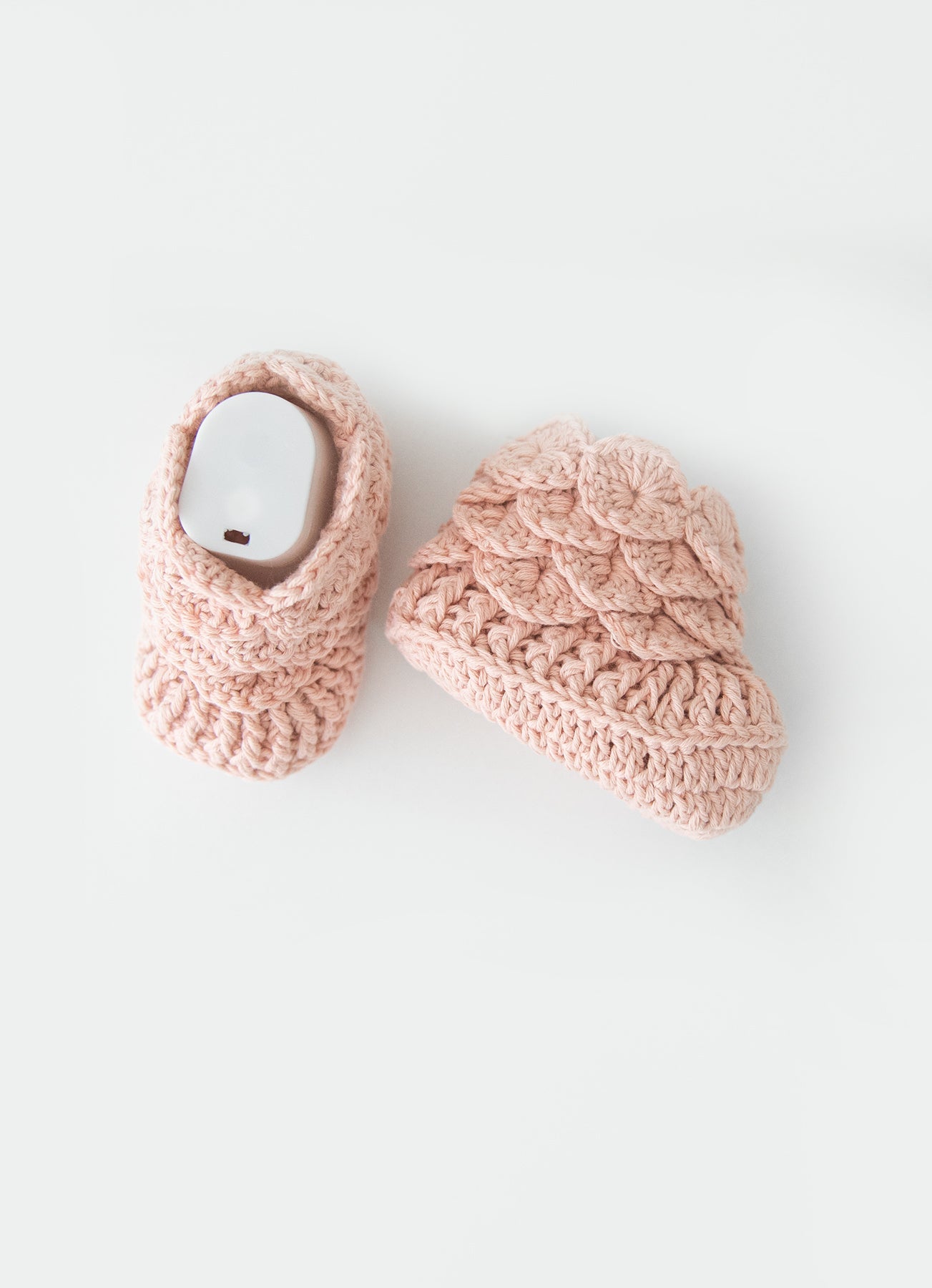 S78145 - Organic Hand Knitted Booties