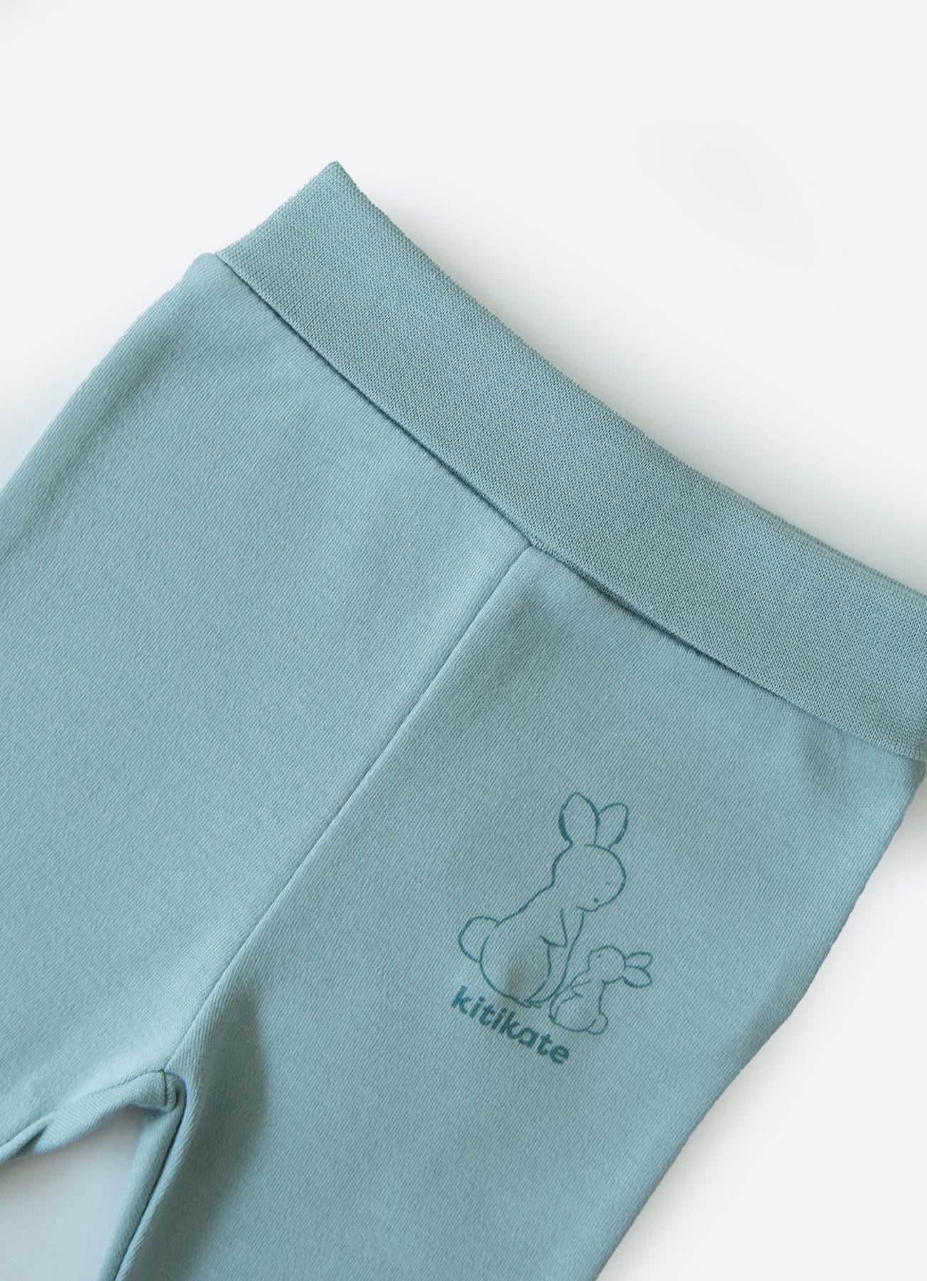 S71019 - Organic Basic Footed Trousers