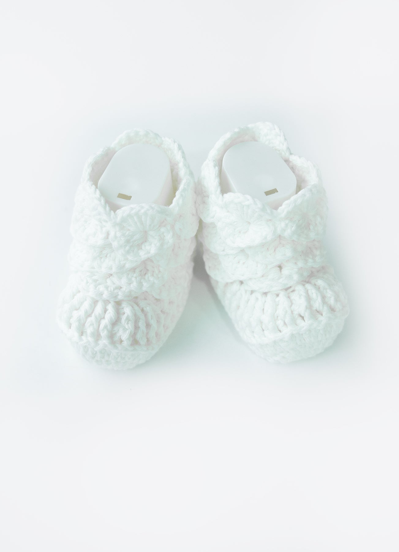 S78145 - Organic Hand Knitted Booties